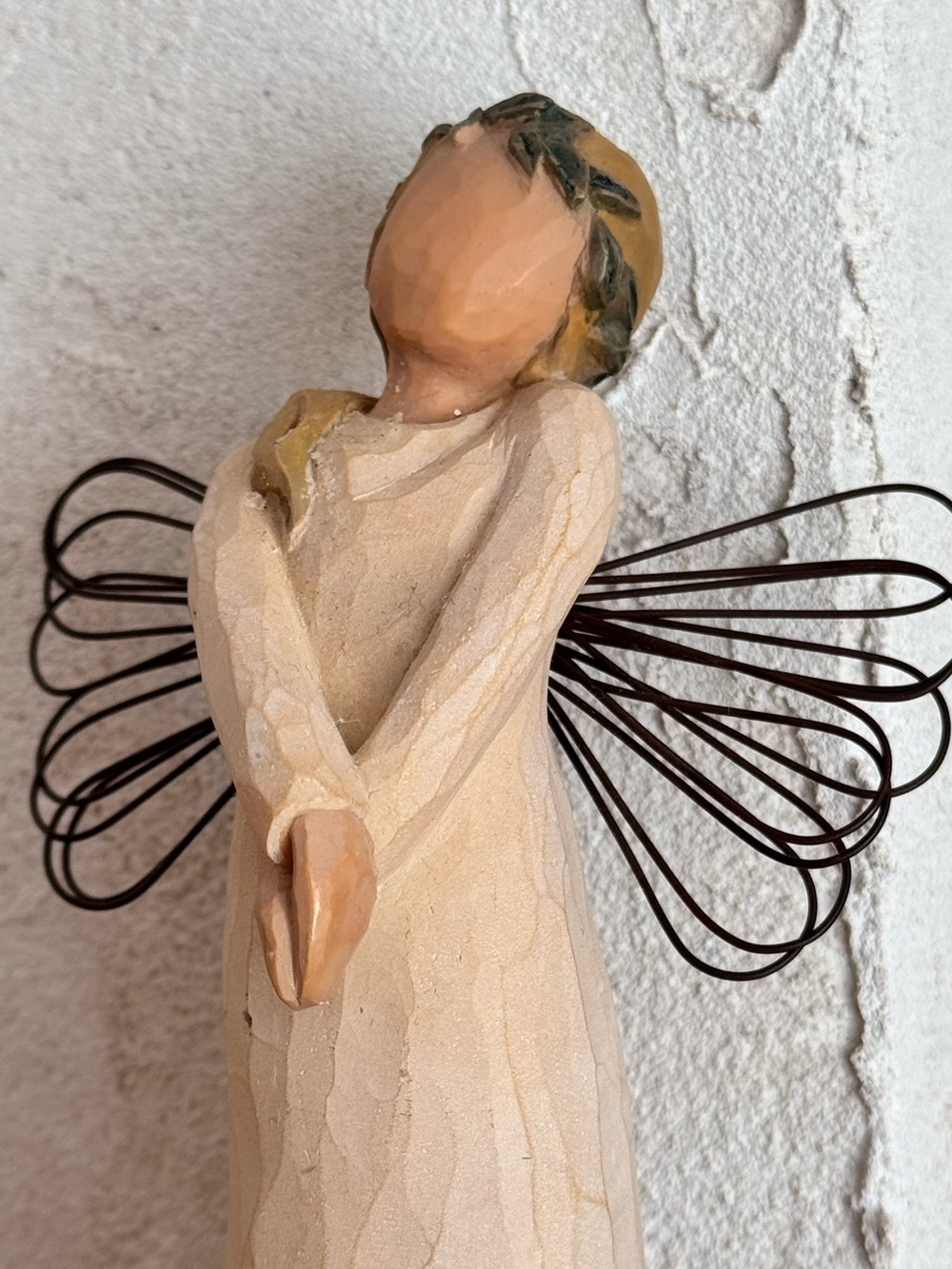 Willow Tree Angel “Celebration” Figurine (Susan Lordi 2003 )
